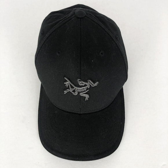 ARCTERYX Fitted Cap OSFA OS Black Fossil Logo FLEXFIT 97% Cotton Stretch EUC - Picture 1 of 9